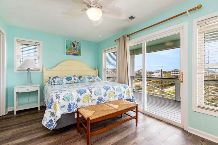 2nd Floor King with Private Bath