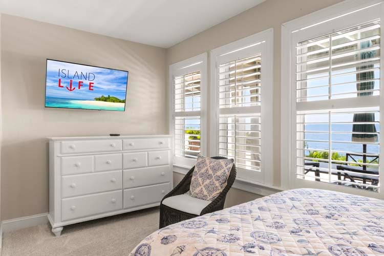 Ground Floor Queen and Twin Bedroom