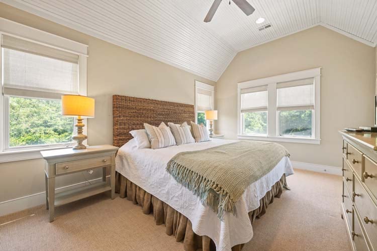 2nd Floor King with Private Bath