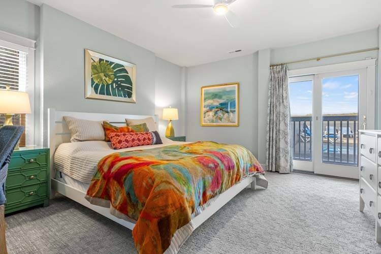 Ground Floor King with Private Bath