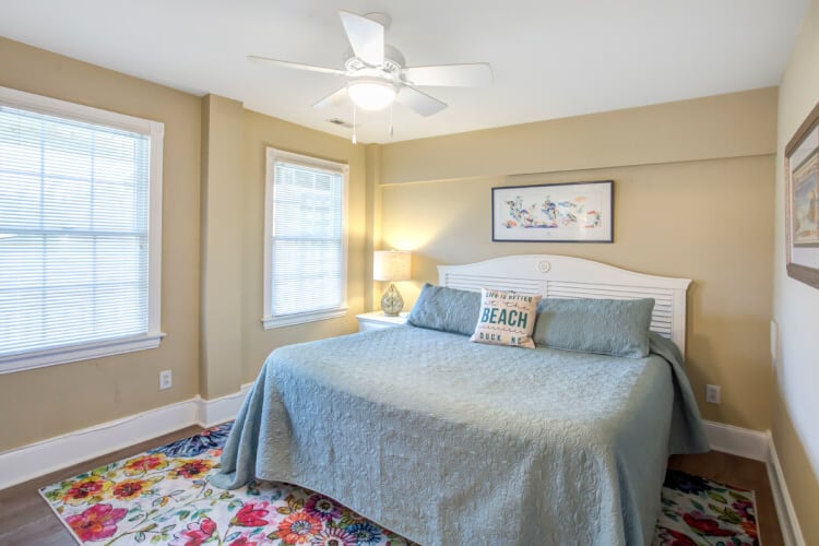 Ground Floor King with Private Bath