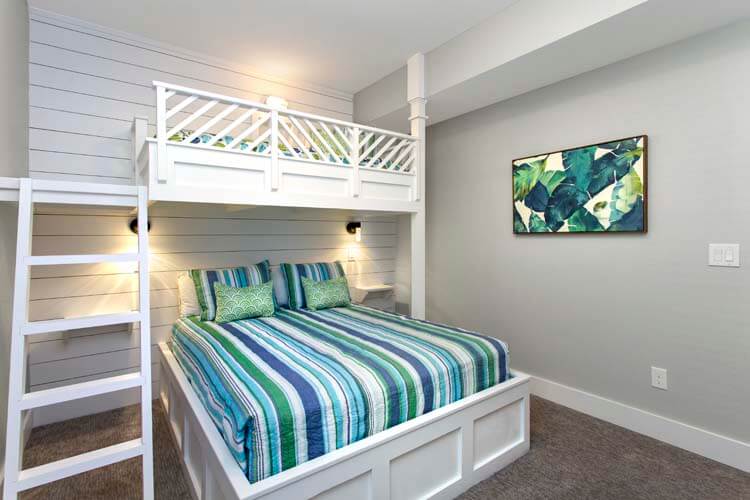 Ground Floor Twin-Over-Queen with Private Bath