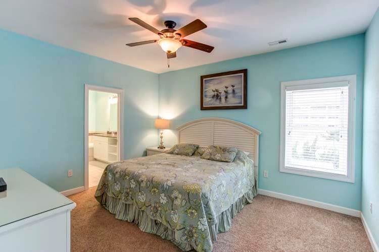 1st Floor King with Private Bath