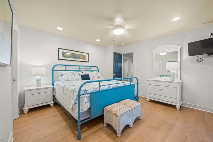 Ground Floor King with Private Bath