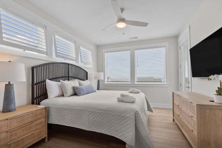 Bedroom | Similar To