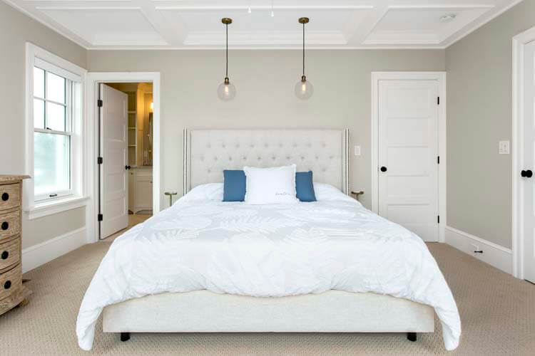 1st Floor California King with Private Bath