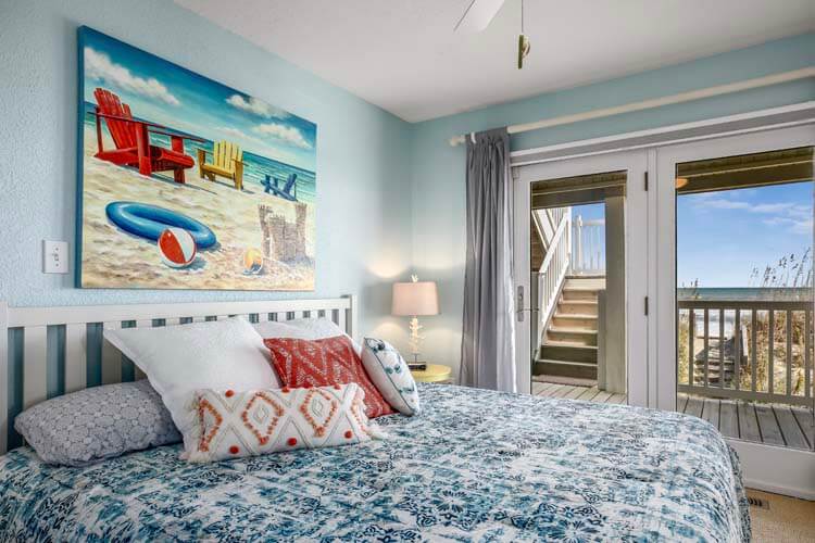 1st Floor King with Private Bath