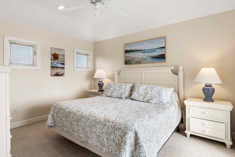 2nd Floor King with Private Bath