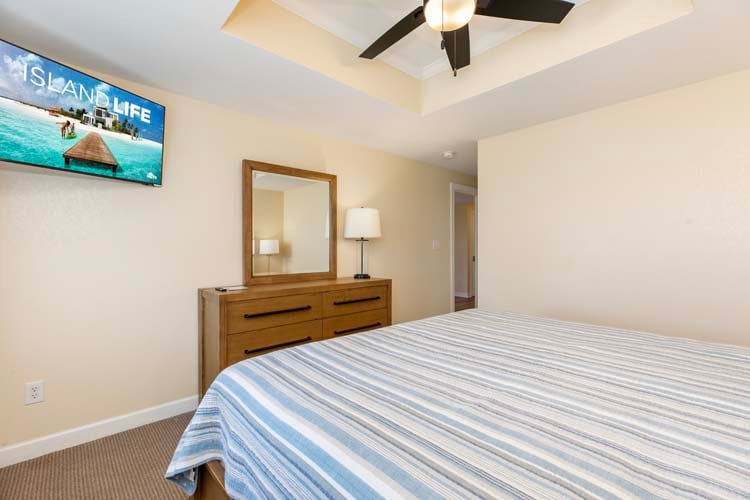 Ground Floor King with Private Bath