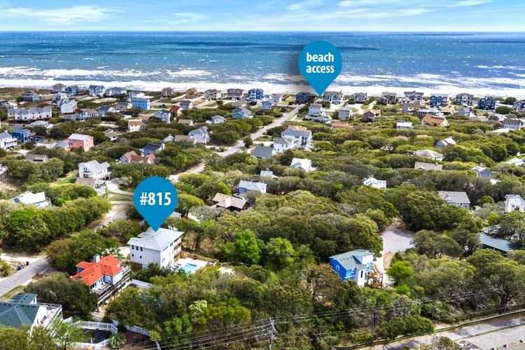 5 Minute Stroll to Beach Access