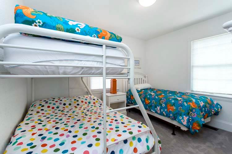 1st Floor Pyramid Bunk & Twin with Shared Bath
