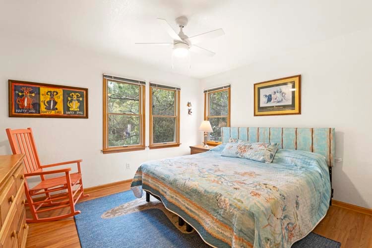 1st Floor King with Shared Bath