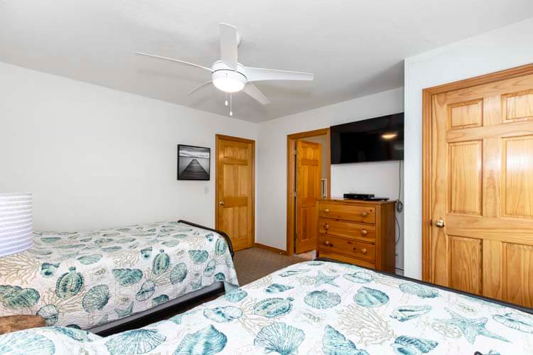 1st Floor Doubles with Private Bath