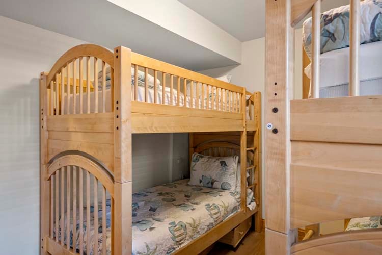 Ground Floor Twin Bunks with Shared Bath