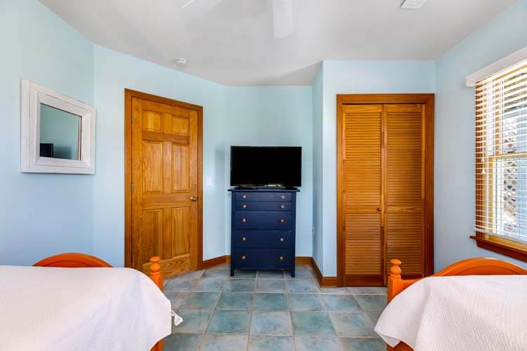 Ground Floor Twins Bedroom