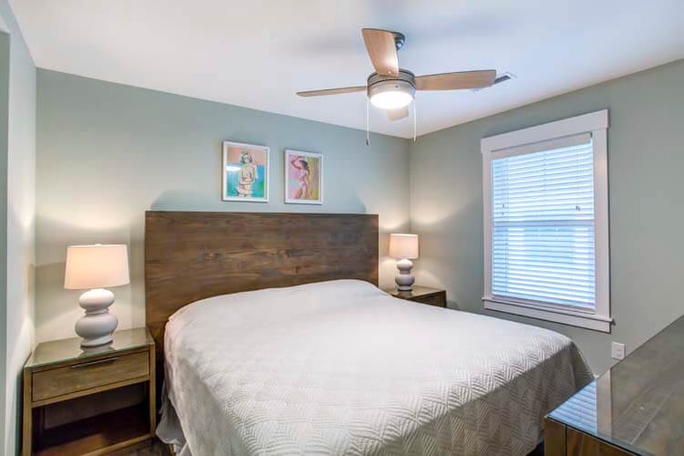 2nd Floor King with Private Bath