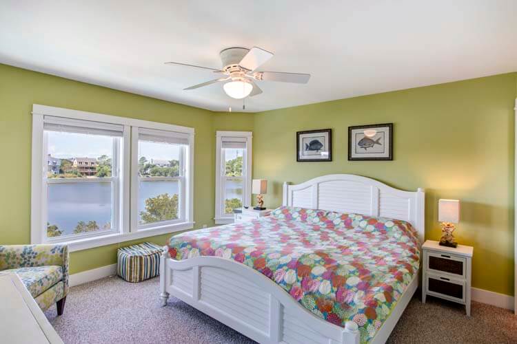 1st Floor King with Private Bath