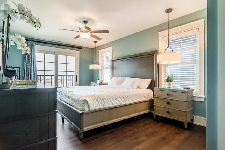 2nd Floor King with Private Bath #3