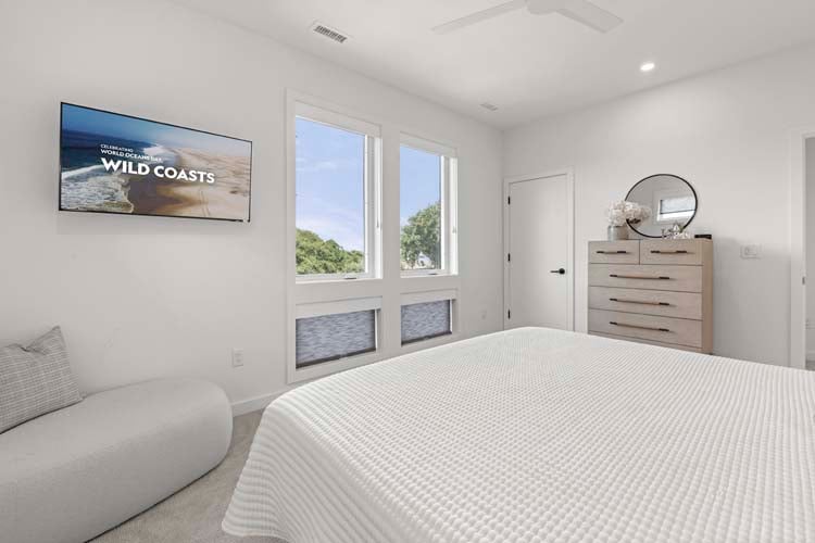 2nd Floor California King Bedroom