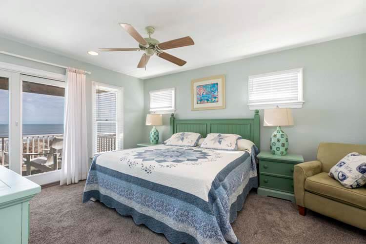 1st Floor King with Private Bath