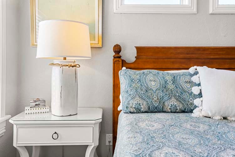 2nd Floor King with Private Bath