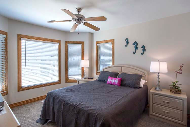 1st Floor Queen with Private Bath