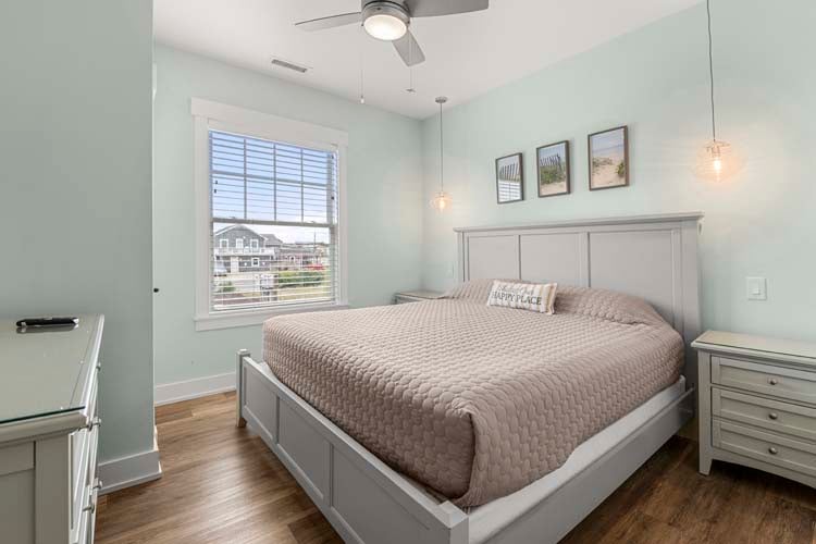 Ground Floor King with Private Bath