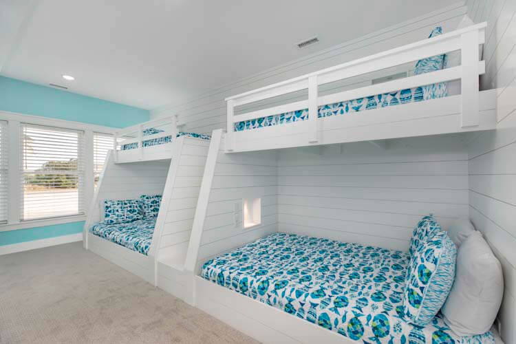 Ground Floor Pyramid Bunks with Private Bath