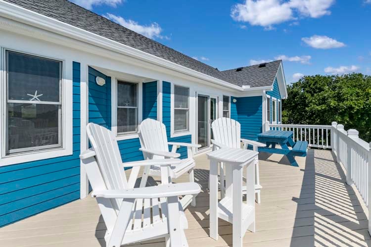 2nd Floor Deck
