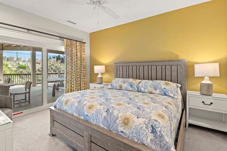 Ground Floor King with Private Bath (22)