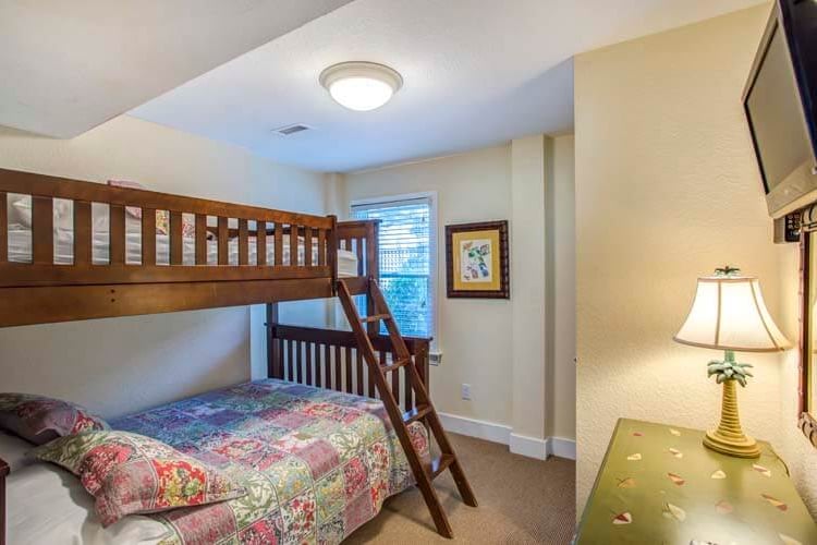 Ground Floor Pyramid Bunk Bedroom