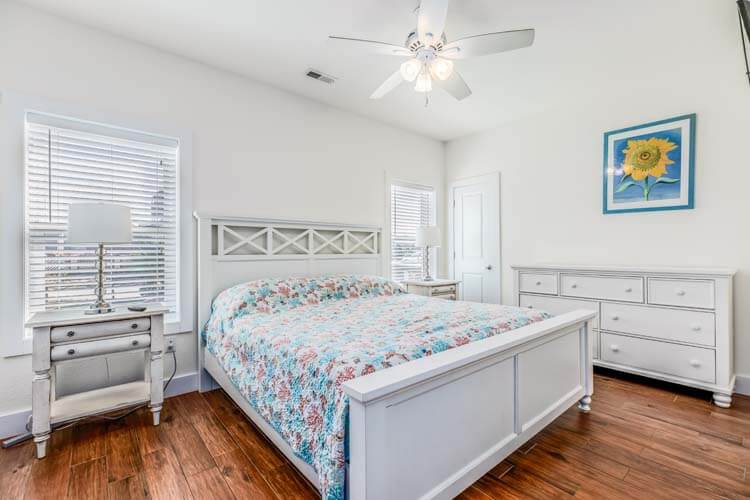 Ground Floor King with Private Bath