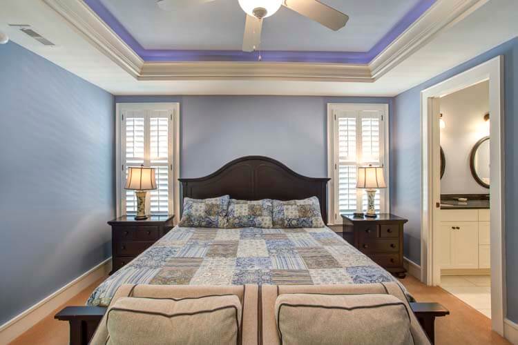 2nd Floor Soundside King with Private Bath