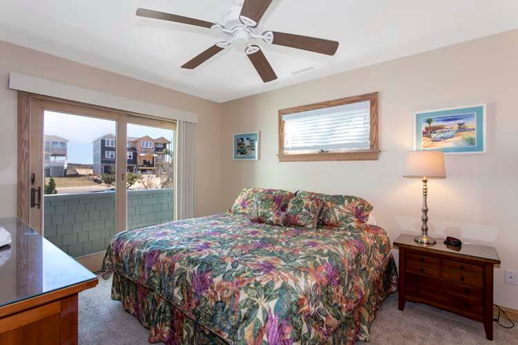 Ground Floor King with Private Bath