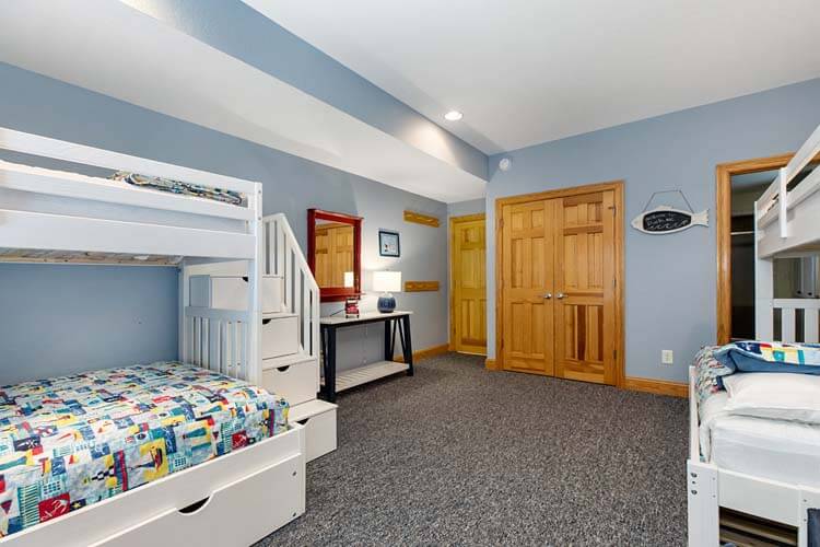 Ground Floor Pyramid Bunks with Private Bath