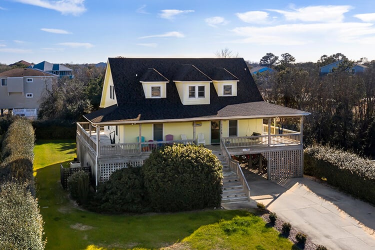 5 BR : 4.1 BA in DUCK