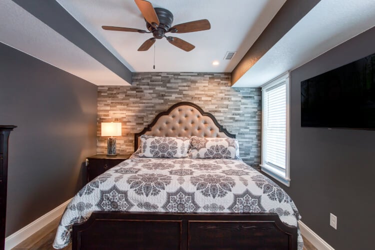 2nd Floor King with Private Bath (2)