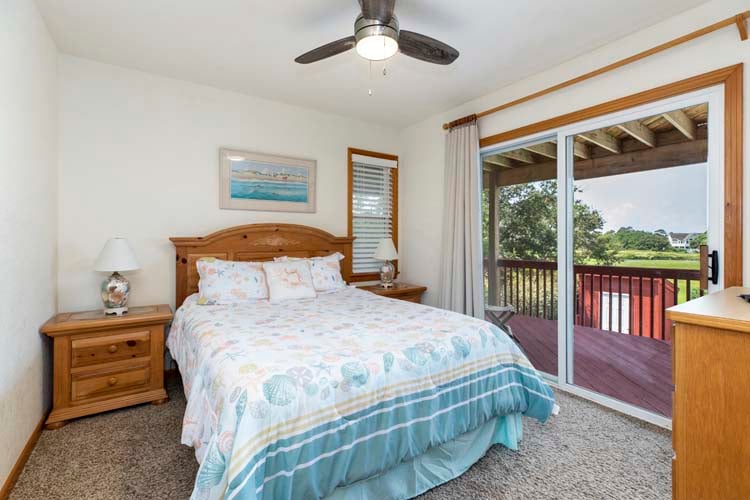 1st Floor Queen with Private Bath