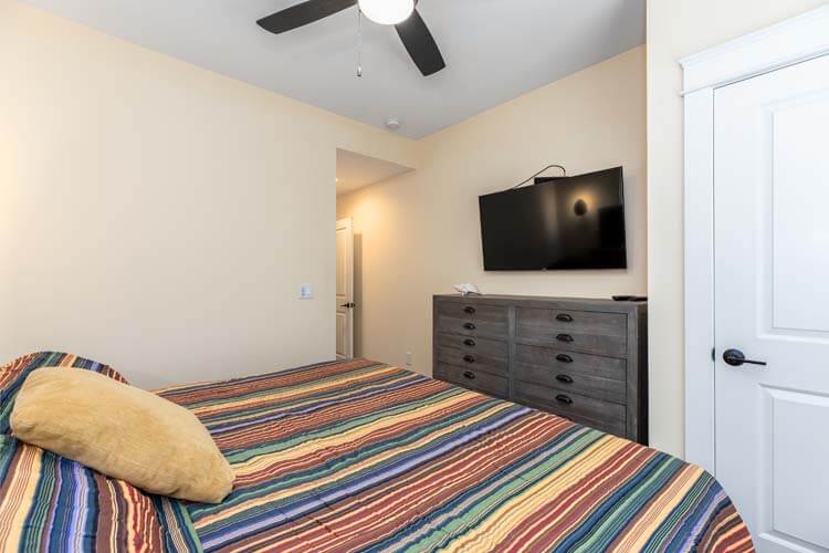 Ground Floor King with Private Bath