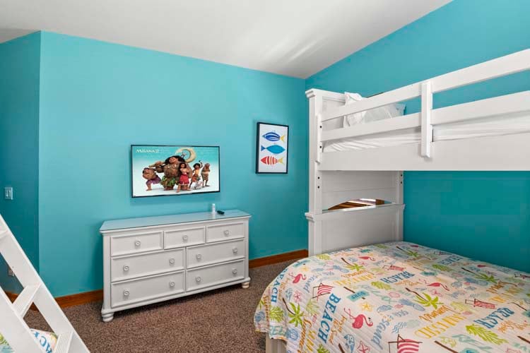 1st Floor Pyramid Bunks with Private Bath