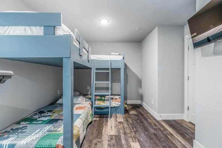 Ground Floor Twin Bunks with Private Bath