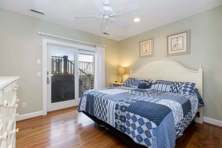 Ground Floor King with Private Bath