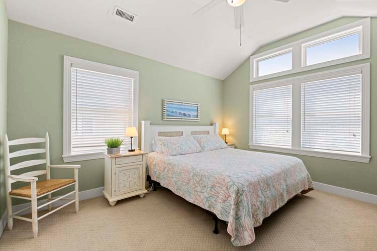 2nd Floor King with Private Bath