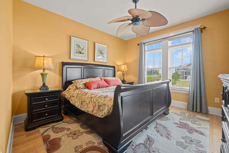 1st Floor King with Private Bath