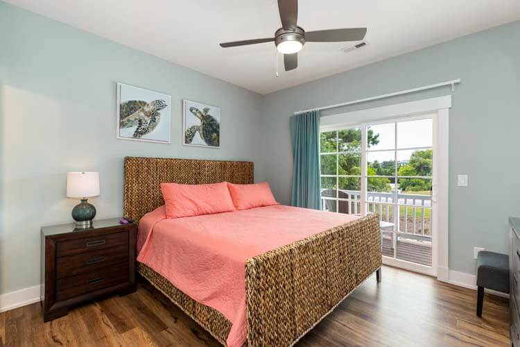 Ground Floor King with Private Bath