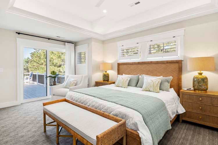 2nd Floor King with Private Bath