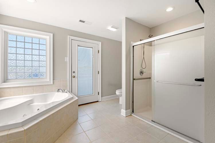 2nd Floor King with Private Bath