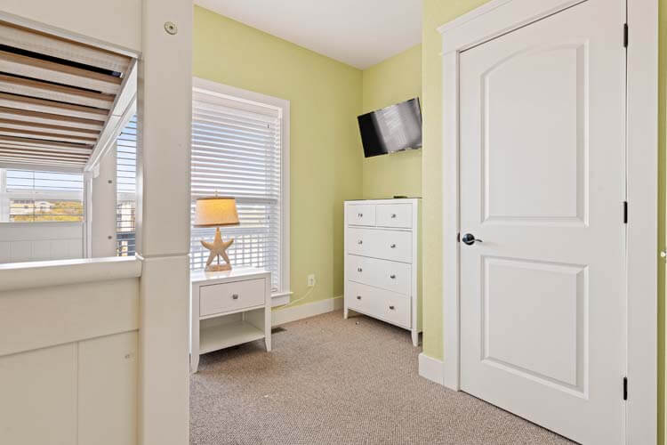 1st Floor Double Bunk with Private Bath #8