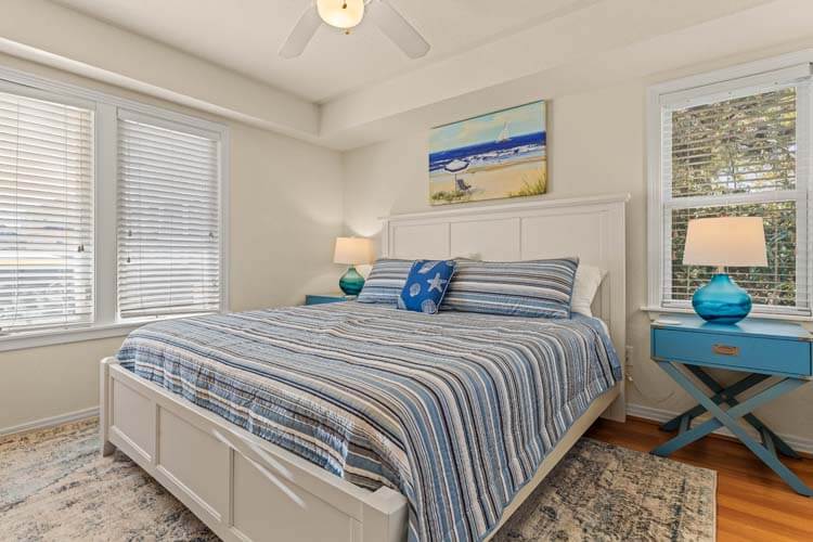 Ground Floor King with Private Bath