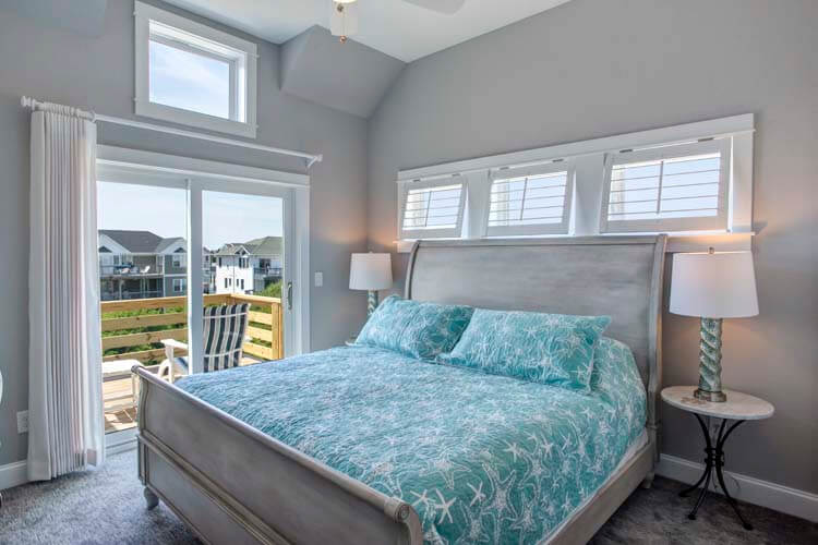 2nd Floor King with Private Bath